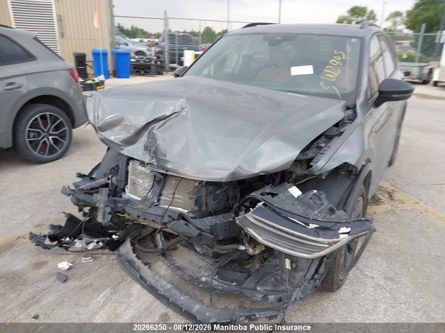 2023 Volkswagen Tiguan Comfortline 2.0 Tsi მანქანა იყიდება აუქციონზე, vin: 3VV8B7AX1PM105186, აუქციონის ნომერი: 20266250