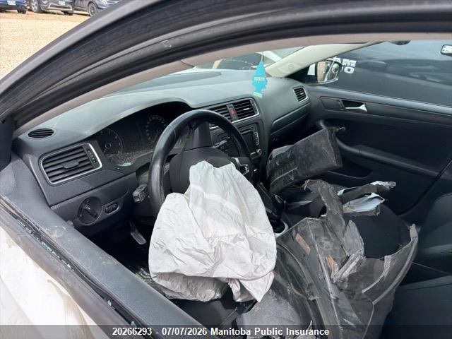 20266293 :رقم المزاد ، 3VWDX7AJ1BM080032 vin ، 2011 Volkswagen Jetta 2.5 مزاد بيع