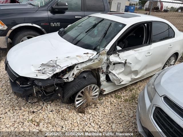 20266293 :رقم المزاد ، 3VWDX7AJ1BM080032 vin ، 2011 Volkswagen Jetta 2.5 مزاد بيع