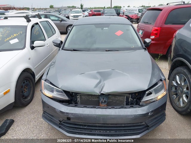 2015 Volkswagen Jetta 2.0 მანქანა იყიდება აუქციონზე, vin: 3VW2K7AJ0FM257391, აუქციონის ნომერი: 20266325