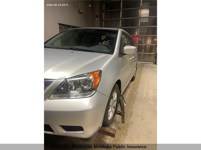 20266330 :رقم المزاد ، 5FNRL3H58AB501303 vin ، 2010 Honda Odyssey Se مزاد بيع