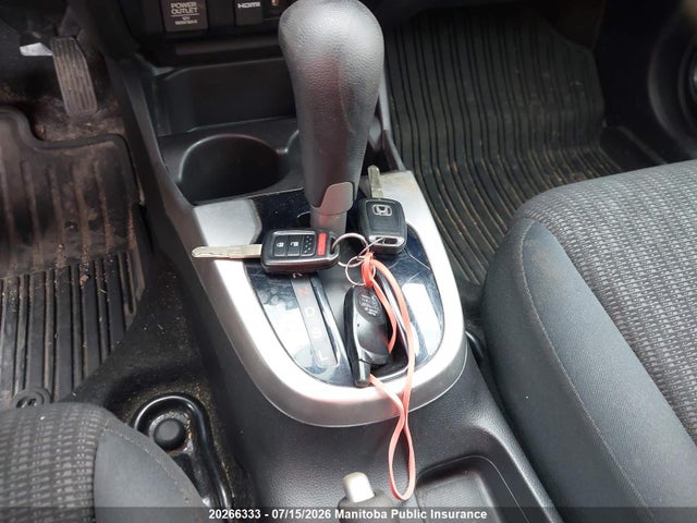 Продажа на аукционе авто 2016 Honda Fit Lx, vin: 3HGGK5H52GM109218, номер лота: 20266333