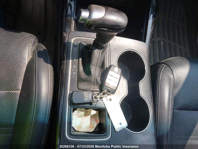 20266336 :رقم المزاد ، 5XYPKDA53HG281131 vin ، 2017 Kia Sorento Sx V6 مزاد بيع