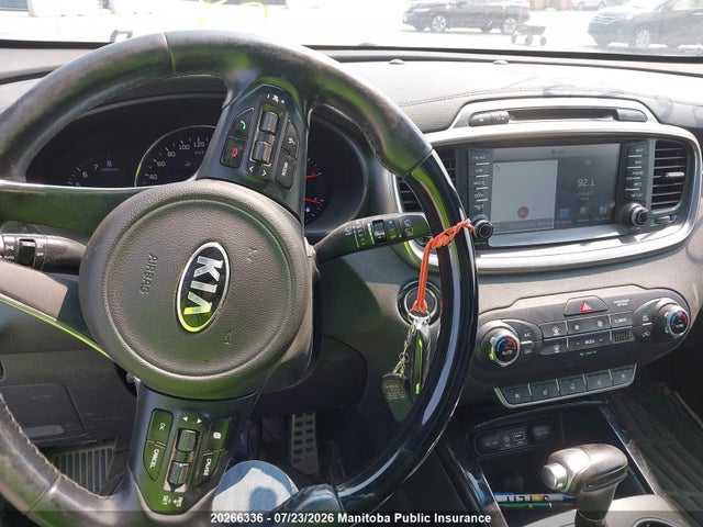 20266336 :رقم المزاد ، 5XYPKDA53HG281131 vin ، 2017 Kia Sorento Sx V6 مزاد بيع