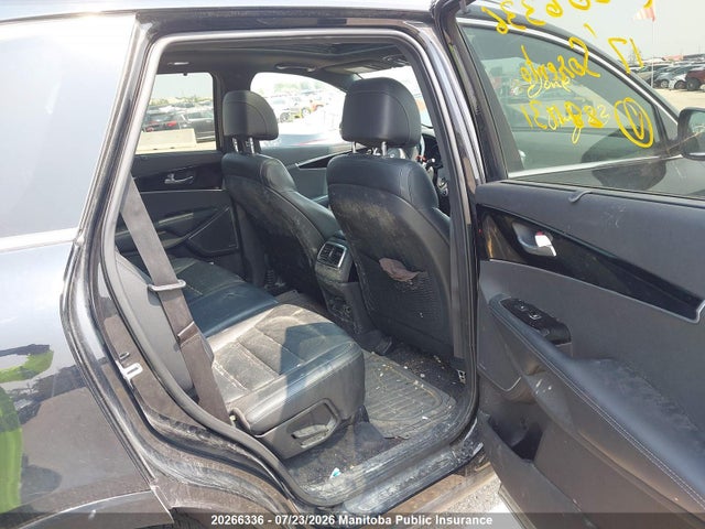 20266336 :رقم المزاد ، 5XYPKDA53HG281131 vin ، 2017 Kia Sorento Sx V6 مزاد بيع