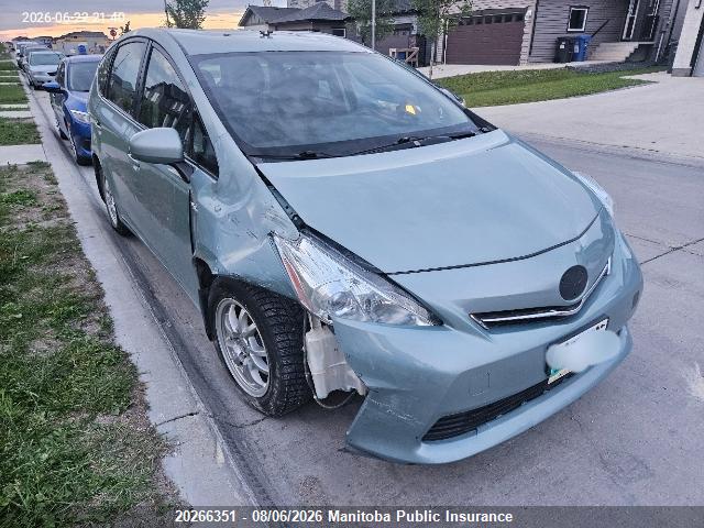 Продажа на аукционе авто 2013 Toyota Prius V, vin: JTDZN3EU5D3239313, номер лота: 20266351