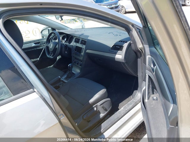 3VW217AU7HM054031 Volkswagen Golf 1.8 Tsi