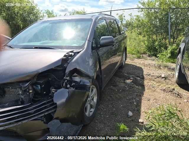 5TDKK3DC3GS744207 Toyota Sienna Le V6 Le V6