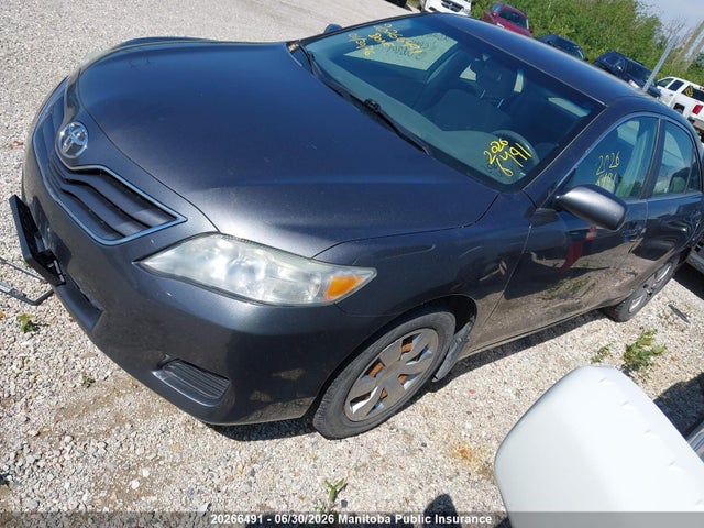 20266491 :رقم المزاد ، 4T1BF3EK0BU666804 vin ، 2011 Toyota Camry Le مزاد بيع