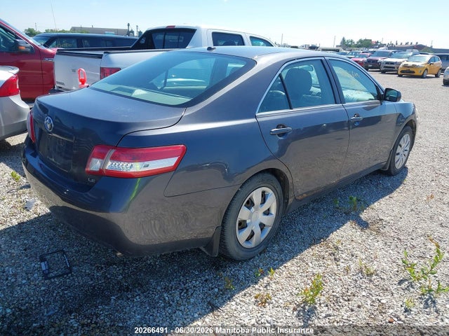 20266491 :رقم المزاد ، 4T1BF3EK0BU666804 vin ، 2011 Toyota Camry Le مزاد بيع