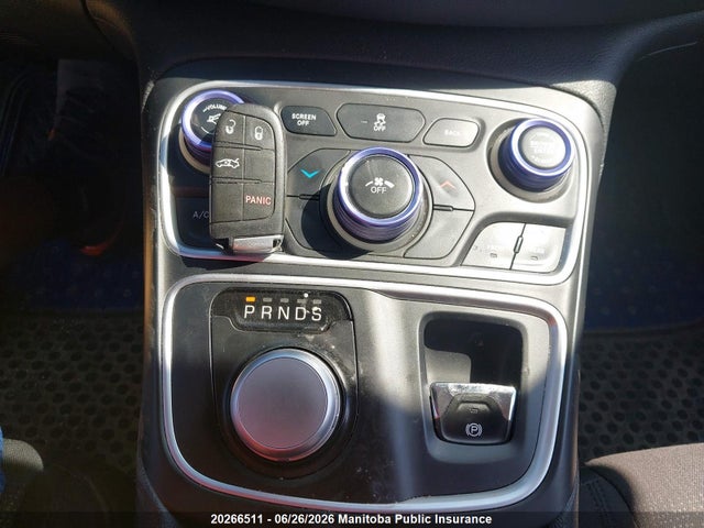 Chrysler 200 Limited V6 2015 1C3CCCAG7FN525655 Image 10