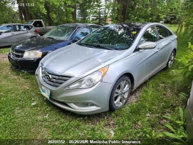 20266552 :رقم المزاد ، 5NPEC4AC1DH630504 vin ، 2013 Hyundai Sonata Limited مزاد بيع