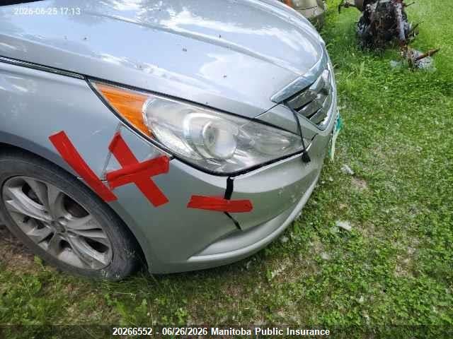 20266552 :رقم المزاد ، 5NPEC4AC1DH630504 vin ، 2013 Hyundai Sonata Limited مزاد بيع