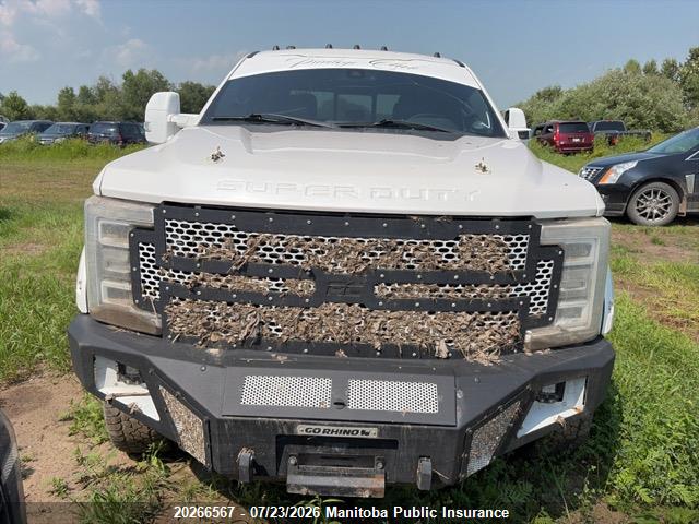 2017 Ford F350 Sd Platinum Crew Cab მანქანა იყიდება აუქციონზე, vin: 1FT8W3BT9HEE39013, აუქციონის ნომერი: 20266567