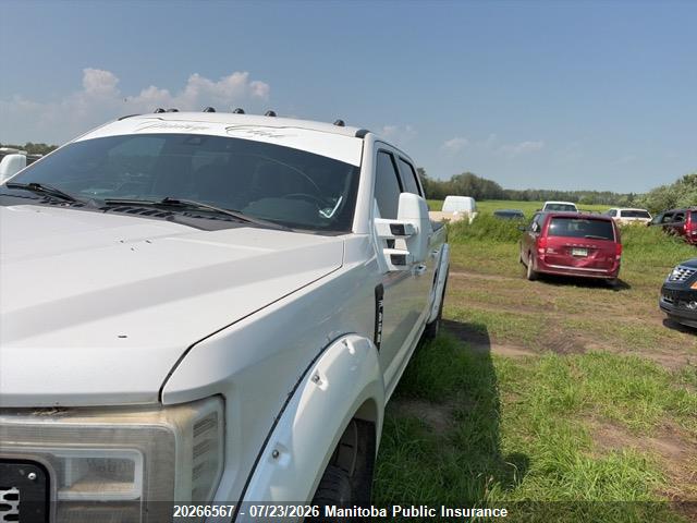 2017 Ford F350 Sd Platinum Crew Cab მანქანა იყიდება აუქციონზე, vin: 1FT8W3BT9HEE39013, აუქციონის ნომერი: 20266567