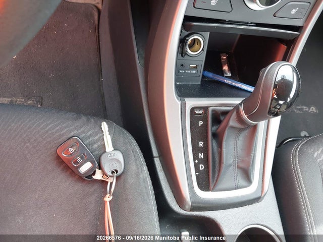 Hyundai ELANTRA GL 2016 5NPDH4AE3GH705030 Image 11