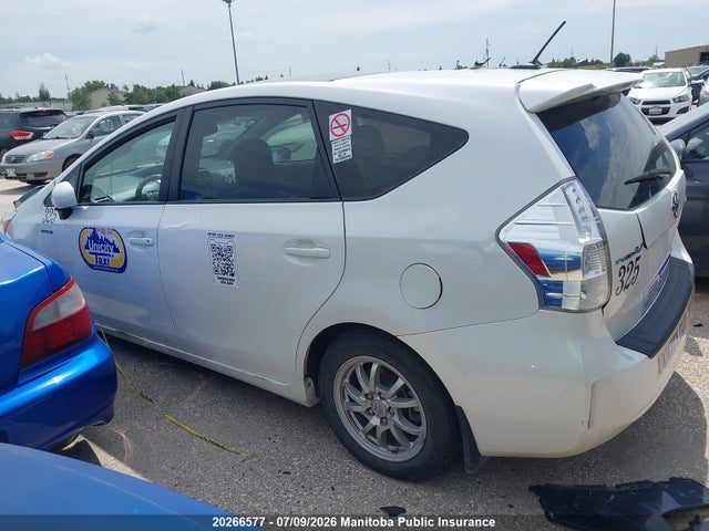 Продаж на аукціоні авто 2012 Toyota Prius V, vin: JTDZN3EU3C3163945, номер лоту: 20266577
