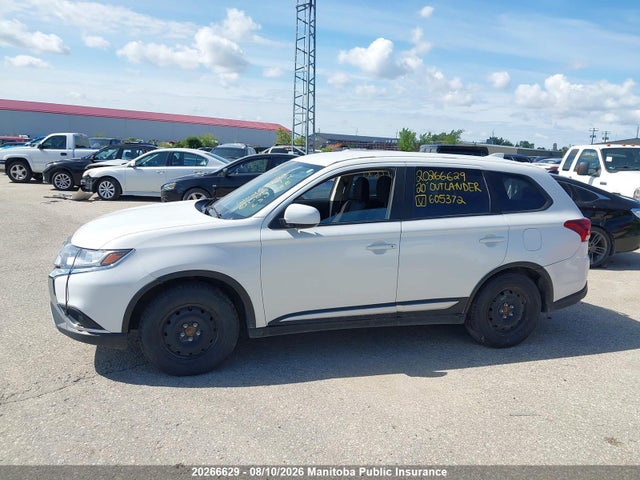 20266629 :رقم المزاد ، JA4AZ2A32LZ605372 vin ، 2020 Mitsubishi Outlander Es مزاد بيع