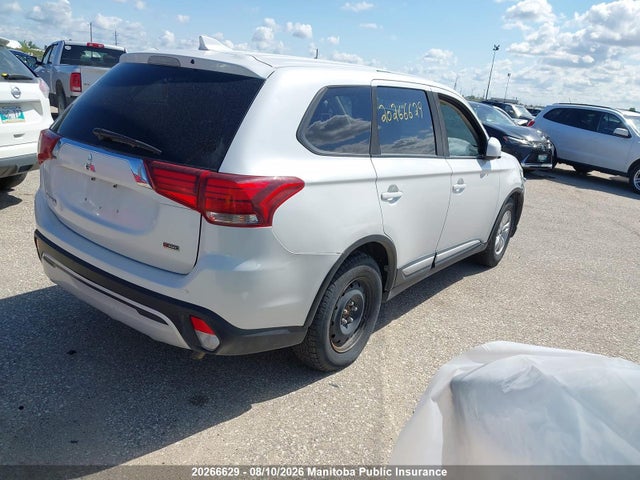 20266629 :رقم المزاد ، JA4AZ2A32LZ605372 vin ، 2020 Mitsubishi Outlander Es مزاد بيع