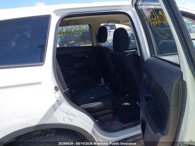 20266629 :رقم المزاد ، JA4AZ2A32LZ605372 vin ، 2020 Mitsubishi Outlander Es مزاد بيع