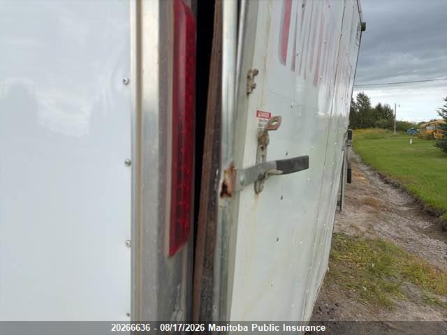 P J Other 2018 56VBE2421JM643403 Image 5
