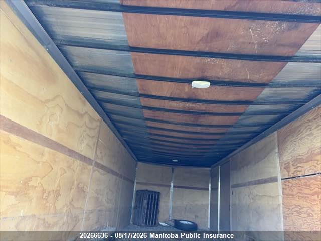 P J Other 2018 56VBE2421JM643403 Image 7