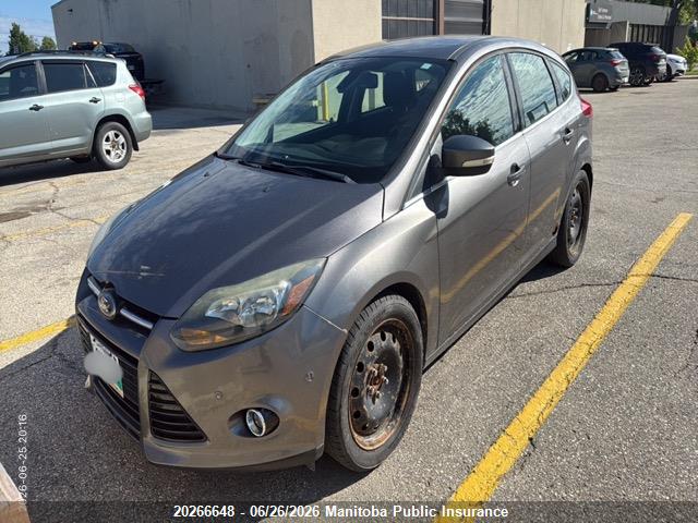 20266648 :رقم المزاد ، 1FAHP3N26CL171080 vin ، 2012 Ford Focus Titanium مزاد بيع