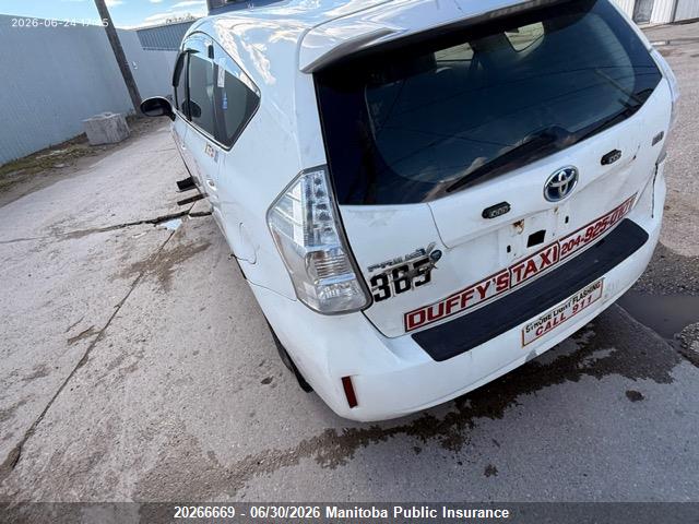 20266669 :رقم المزاد ، JTDZN3EU2D3229063 vin ، 2013 Toyota Prius V مزاد بيع