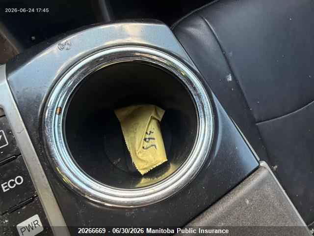 20266669 :رقم المزاد ، JTDZN3EU2D3229063 vin ، 2013 Toyota Prius V مزاد بيع
