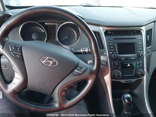 2015 Hyundai Sonata Limited Hybrid მანქანა იყიდება აუქციონზე, vin: KMHEC4A49FA135952, აუქციონის ნომერი: 20266789