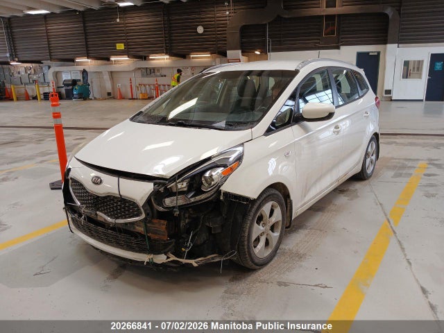 KIA Rondo Lx 2014 KNAHT8A34E7021723 Image 1
