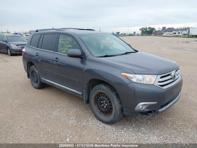 2012 Toyota Highlander V6 მანქანა იყიდება აუქციონზე, vin: 5TDBK3EH1CS142992, აუქციონის ნომერი: 20266852