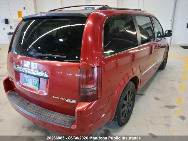 20266865 :رقم المزاد ، 2A4RR5DX2AR185073 vin ، 2010 Chrysler Town & Country Limited مزاد بيع