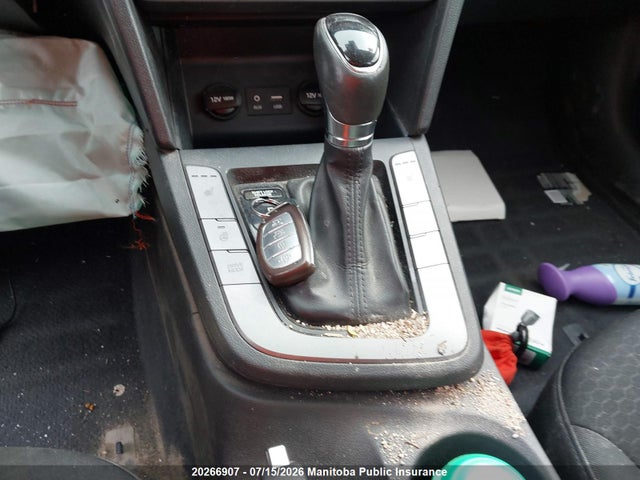 20266907 :رقم المزاد ، KMHD84LFXKU886658 vin ، 2019 Hyundai Elantra Essential مزاد بيع