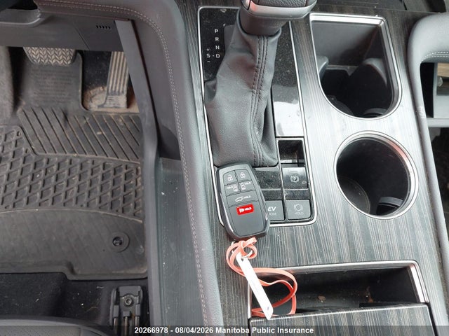 20266978 :رقم المزاد ، 5TDGSKFC6RS132910 vin ، 2024 Toyota Sienna Limited Hybrid مزاد بيع