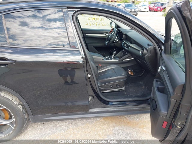 2018 Alfa Romeo Stelvio მანქანა იყიდება აუქციონზე, vin: ZASFAKPN8J7B97049, აუქციონის ნომერი: 20267005
