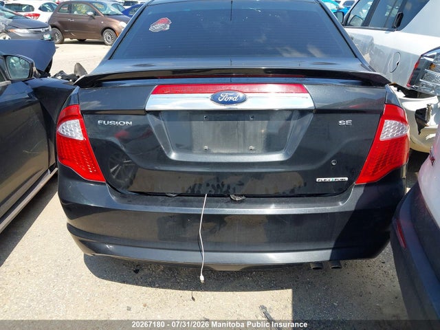20267180 :رقم المزاد ، 3FAHP0HA3BR100128 vin ، 2011 Ford Fusion Se مزاد بيع