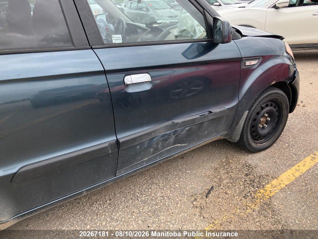 20267181 :رقم المزاد ، KNDJT2A24A7060590 vin ، 2010 Kia Soul 4u مزاد بيع