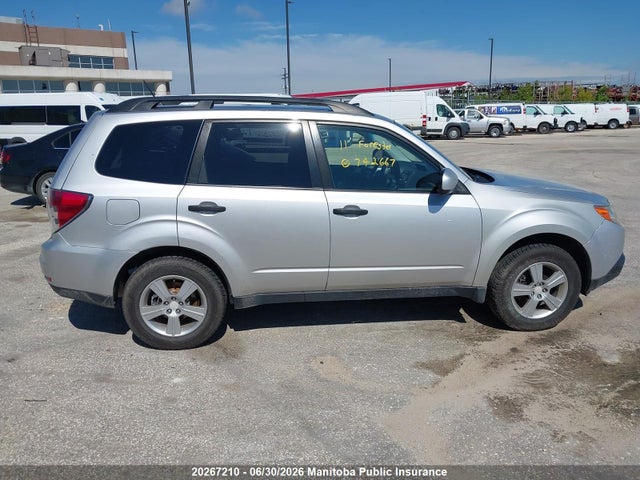 20267210 :رقم المزاد ، JF2SHCBC5BH742667 vin ، 2011 Subaru Forester 2.5 X مزاد بيع