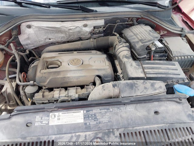 2011 Volkswagen Tiguan 2.0 Tsi მანქანა იყიდება აუქციონზე, vin: WVGBV7AXXBW000677, აუქციონის ნომერი: 20267249