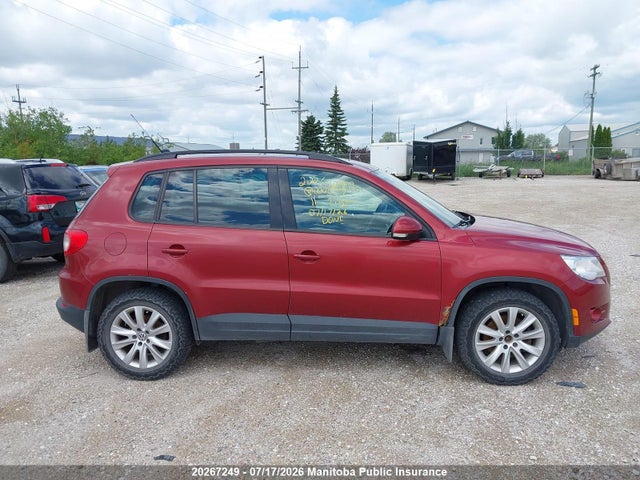 2011 Volkswagen Tiguan 2.0 Tsi მანქანა იყიდება აუქციონზე, vin: WVGBV7AXXBW000677, აუქციონის ნომერი: 20267249