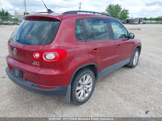 2011 Volkswagen Tiguan 2.0 Tsi მანქანა იყიდება აუქციონზე, vin: WVGBV7AXXBW000677, აუქციონის ნომერი: 20267249