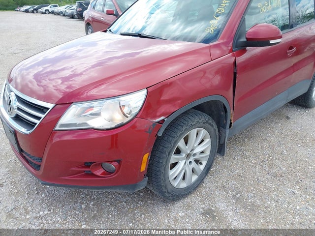 2011 Volkswagen Tiguan 2.0 Tsi მანქანა იყიდება აუქციონზე, vin: WVGBV7AXXBW000677, აუქციონის ნომერი: 20267249