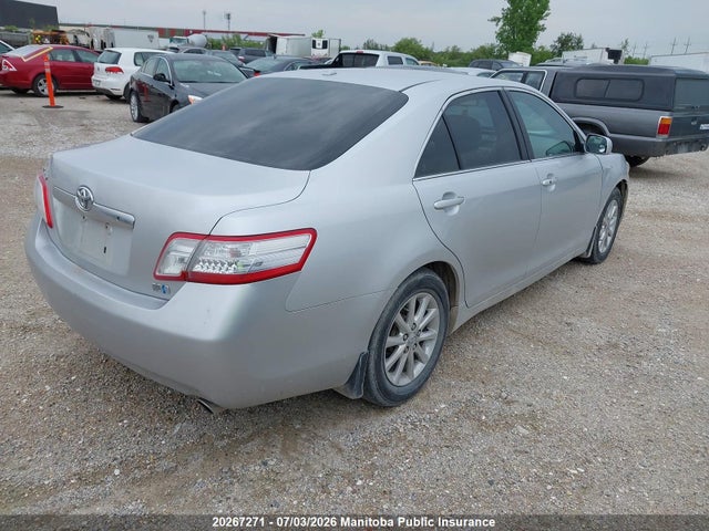 20267271 :رقم المزاد ، 4T1BB3EK1BU126924 vin ، 2011 Toyota Camry Hybrid مزاد بيع