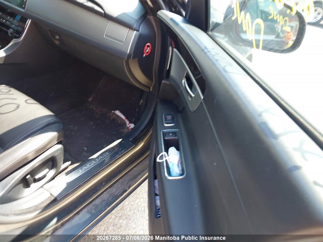 SAJBJ4BV9GCY22568 Jaguar Xf 3.0