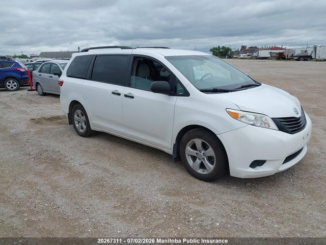 2015 Toyota Sienna Se V6 მანქანა იყიდება აუქციონზე, vin: 5TDZK3DC8FS590011, აუქციონის ნომერი: 20267311