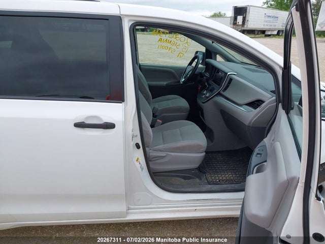 2015 Toyota Sienna Se V6 მანქანა იყიდება აუქციონზე, vin: 5TDZK3DC8FS590011, აუქციონის ნომერი: 20267311