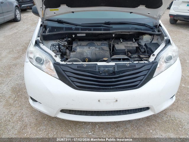 2015 Toyota Sienna Se V6 მანქანა იყიდება აუქციონზე, vin: 5TDZK3DC8FS590011, აუქციონის ნომერი: 20267311