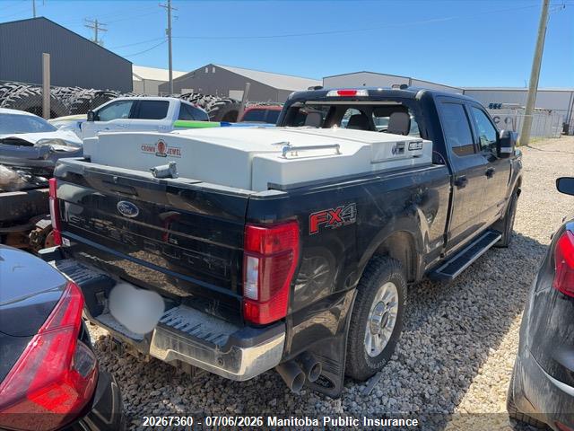 20267360 :رقم المزاد ، 1FT7W2BT6MED11876 vin ، 2021 Ford F250 Sd Xlt Crew Cab مزاد بيع