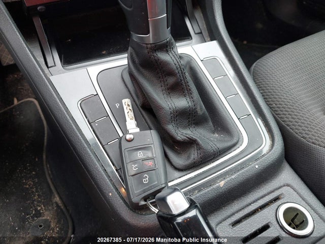 3VWG17AU3JM285214 Volkswagen Golf 1.8 Tsi